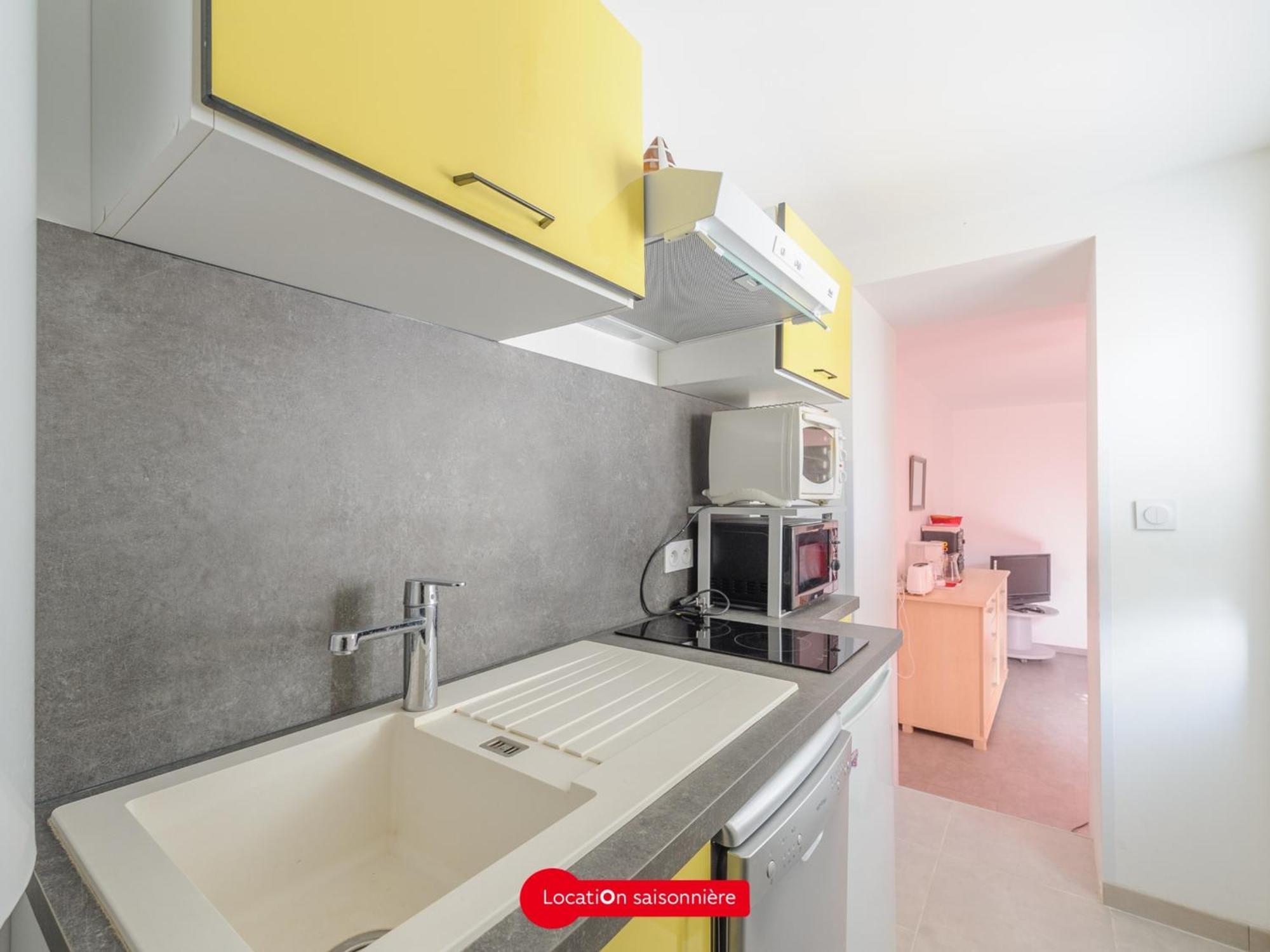 Appartement T2 A 50M De La Plage Avec Cour, Wifi Et Equipements Bebe - 4 Pers, Chatelaillon-Plage - Fr-1-535-17 מראה חיצוני תמונה